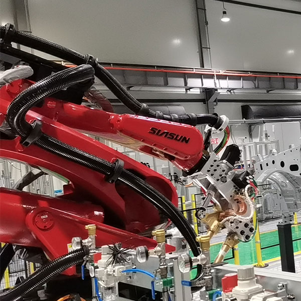 FANUC R2000iC-210F 伺服点焊机器人管线包